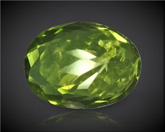 Natural Peridot Certified 5.26 CTS (9549)